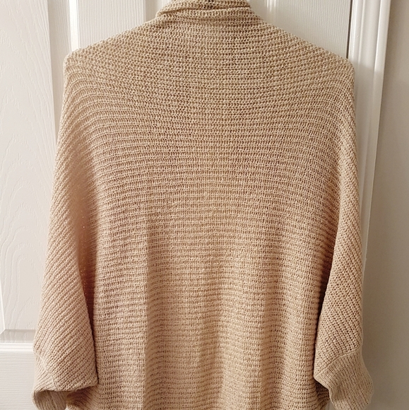 H&M slouchy batwing sweater - Picture 3 of 3
